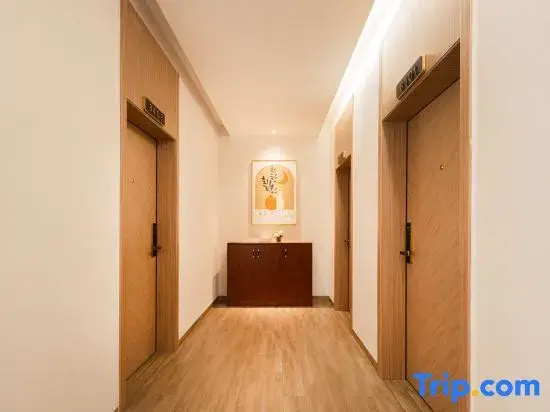 Jinchengjiang Guiyi Homestay Hotel (Hechi Vocational Education Center School)