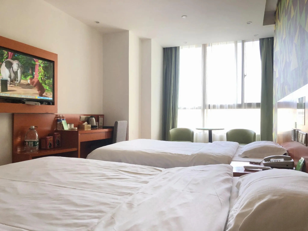 Vatica Hotel Fuyang Linquan Tenghui International City Branch