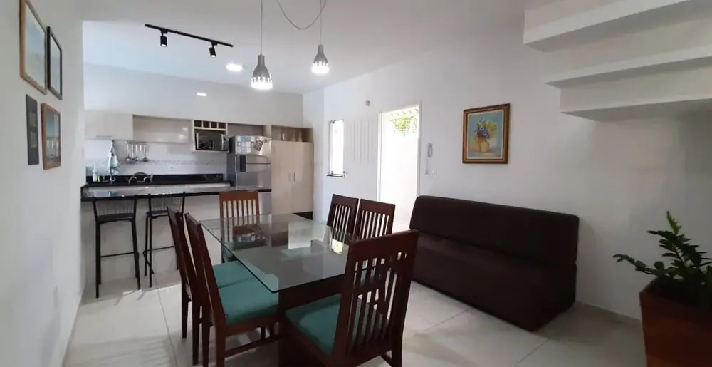 Casa na Praia de Mundaí com 3 quartos, piscina, e churrasqueira