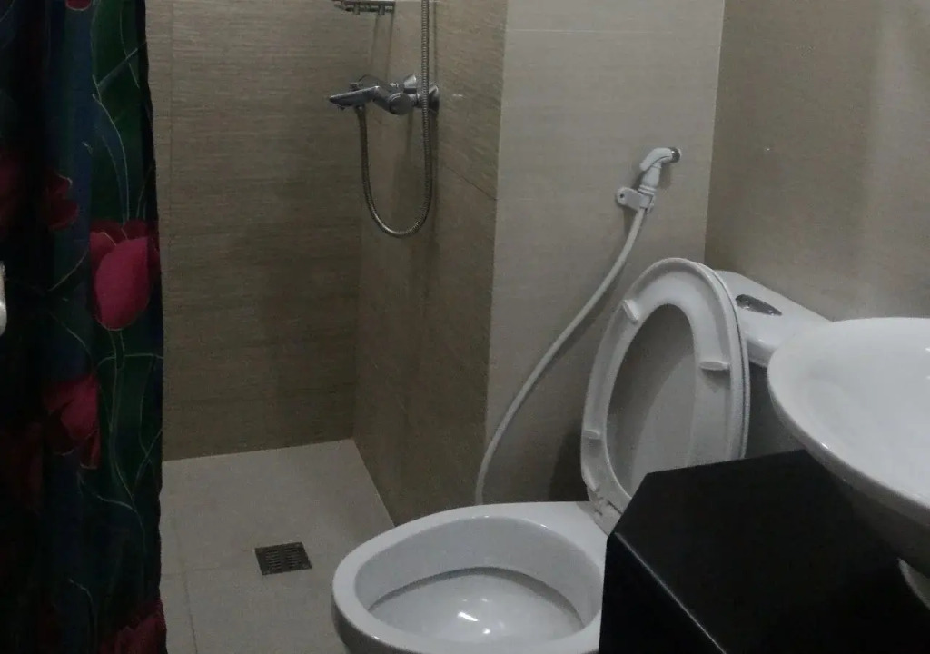 Tess and Tessha Condotel near T3 Airport