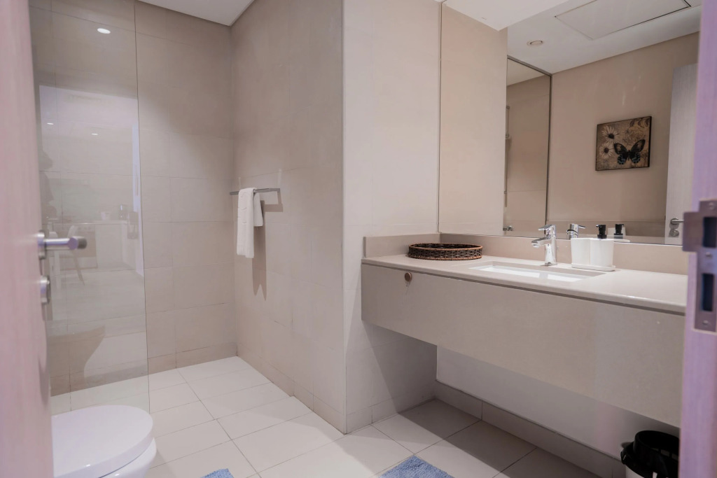 Nasma Luxury Stays - Water's Edge in Yas