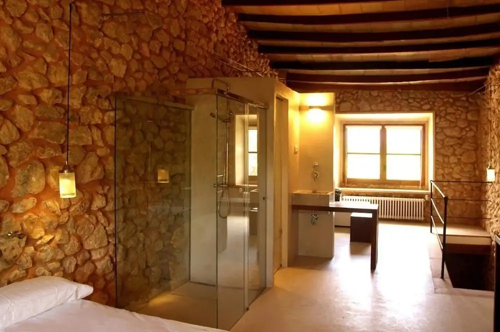 Villa - 5 Bedrooms with Pool and WiFi - 103224