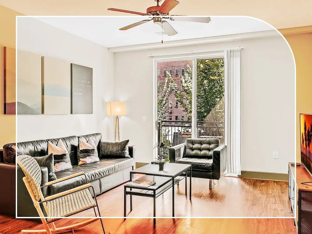 Downtown Midtown Apartments by NUOVO