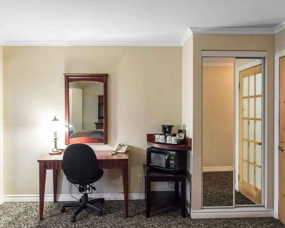 Quality Inn Mont-Laurier