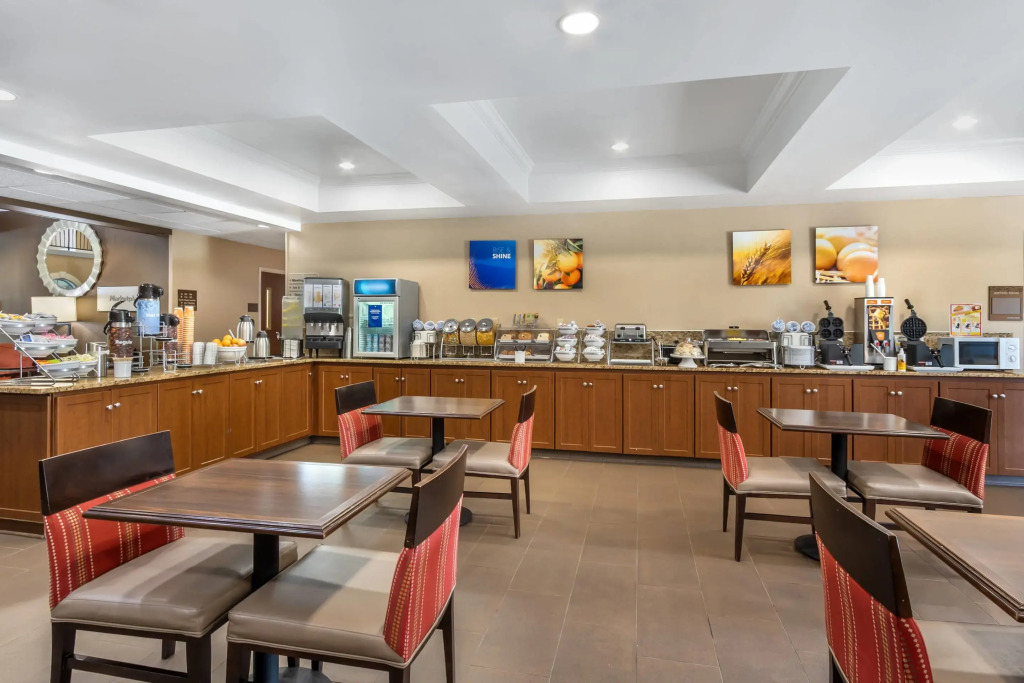 Comfort Suites Myrtle Beach Central
