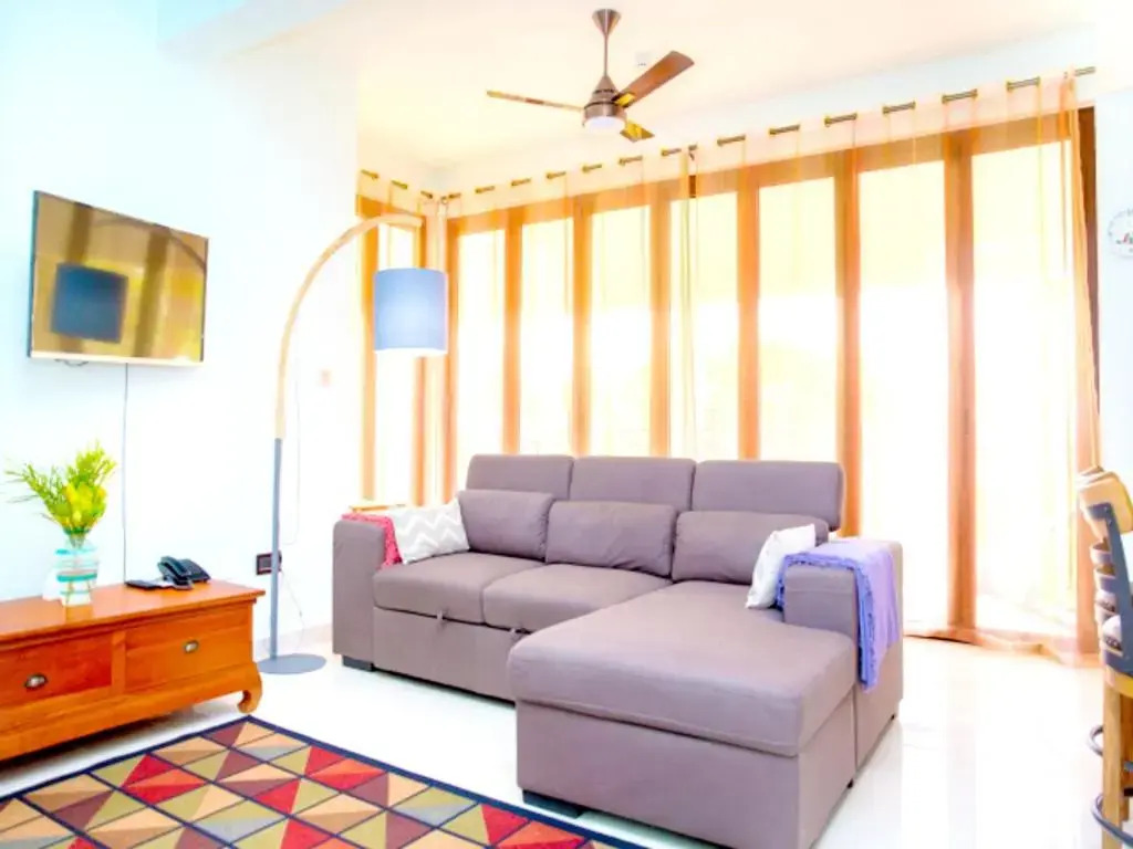 Apartment With one Bedroom in Au Cap, With Wonderful Mountain View, Enclosed Garden and Wifi - 100 m From the Beach