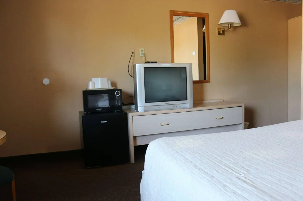 Studio 6 Suites - Albany, OR