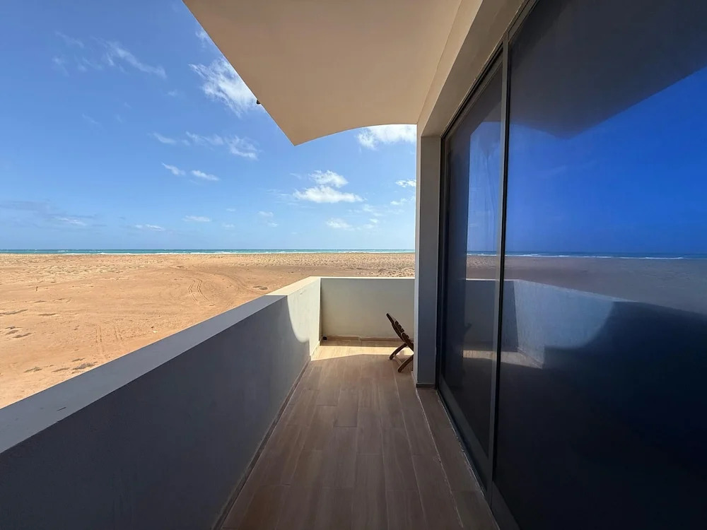 Joli Beach Apartments With Shared Pool