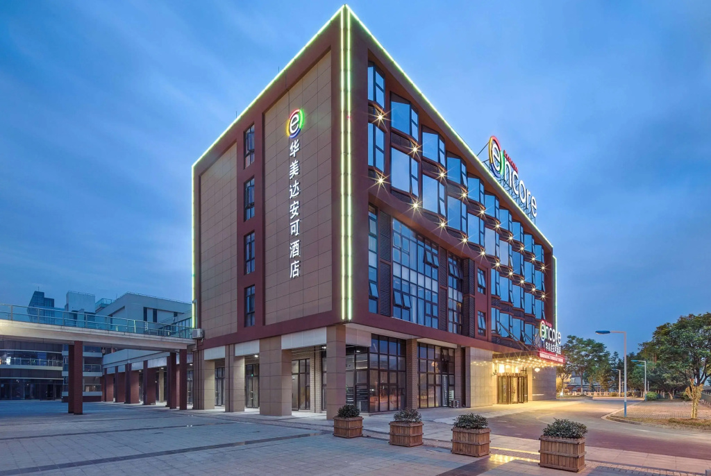 Ramadaencore By Wyndham Shanghai Pud ong Airport -Provide free 24hour shuttle bus service for airport pick-up and drop-off at Pud ong Airport