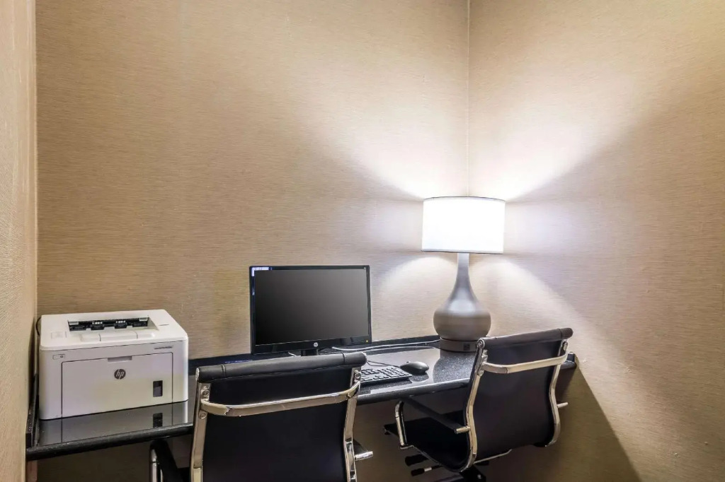 Holiday Inn Express and Suites Hannibal