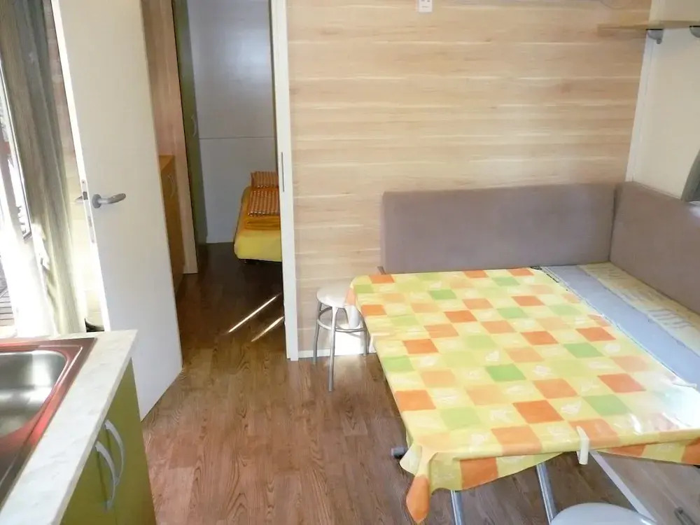 Mobile Home Pisak-directly on the Pebble Beach