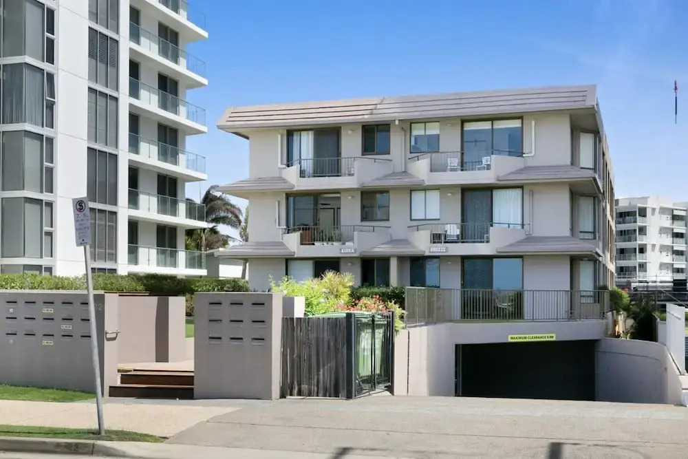 Beachfront Studio With Balcony & Stunning Views