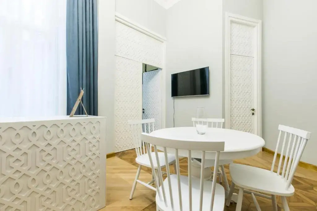 KuXoS Apartment On Machabeli Street