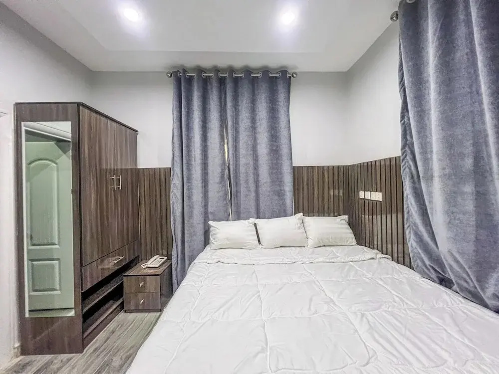 Bott Apartment