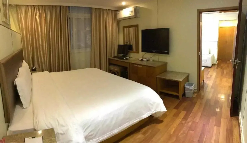 Spring Charm Hotel