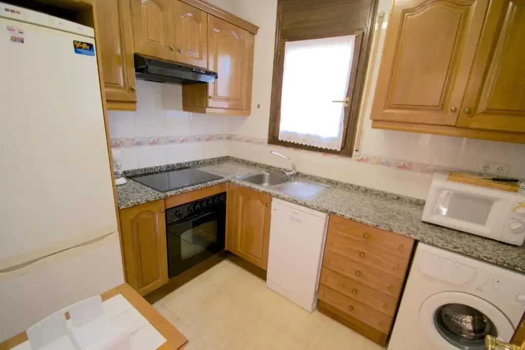 ARENDA Pino Alto Holiday Home Masia 1