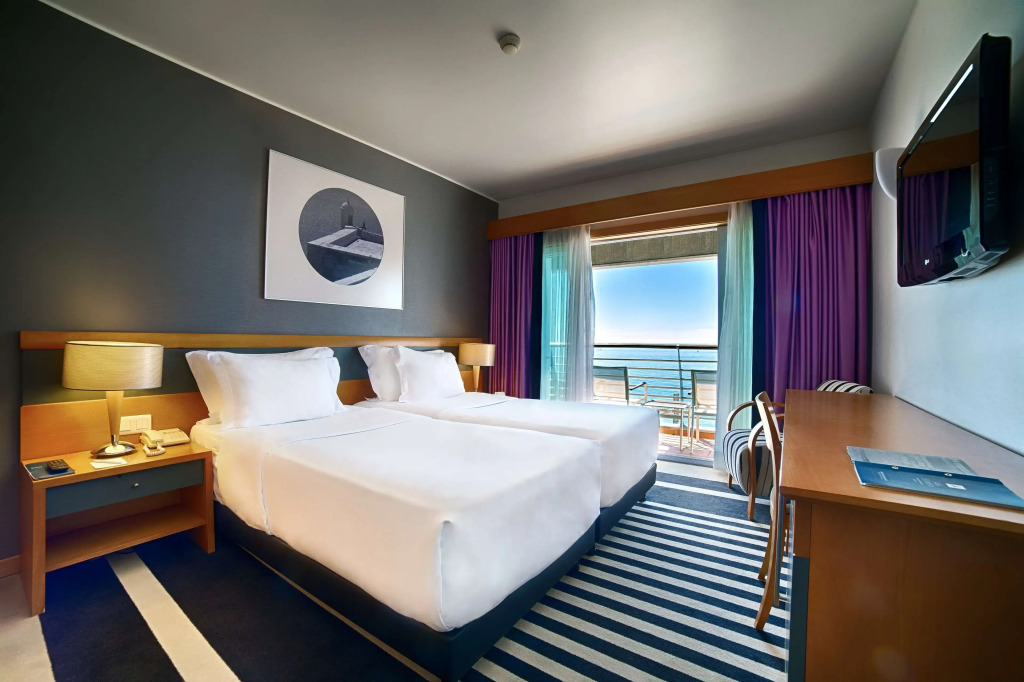 SANA Sesimbra Hotel