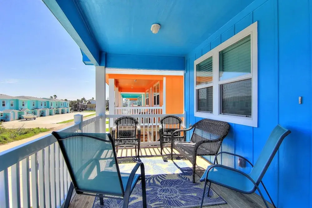 Wait-N-Sea 3Br Home