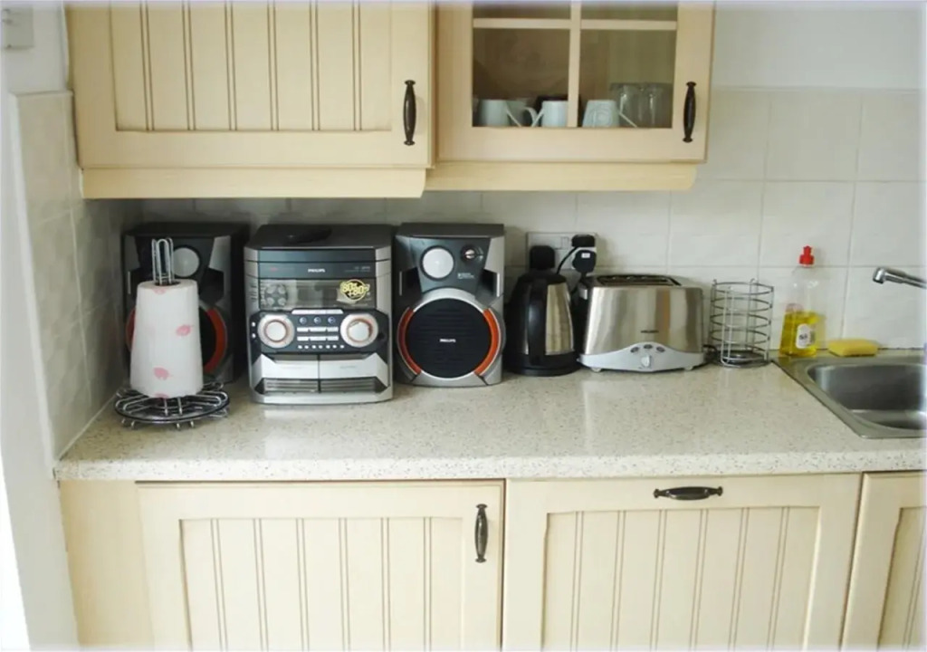 My-Places Abbotsfield Court Townhouse 14