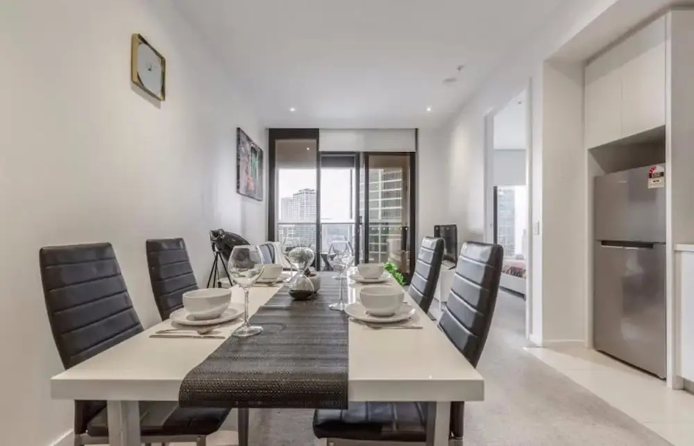 Prima Pearl Luxury 2-Bedroom Apartment