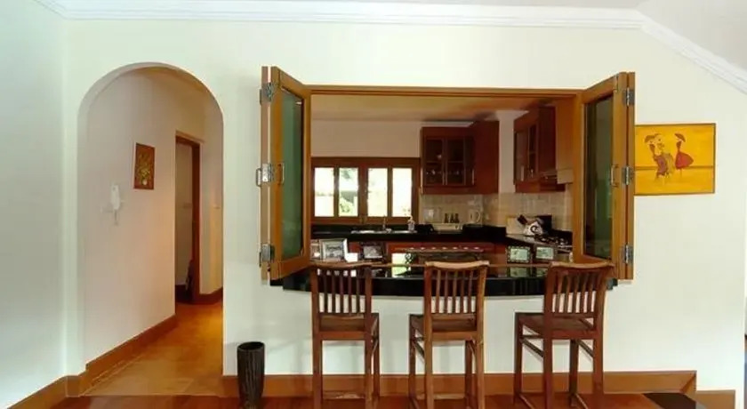 Lakewood Hills Villa 11