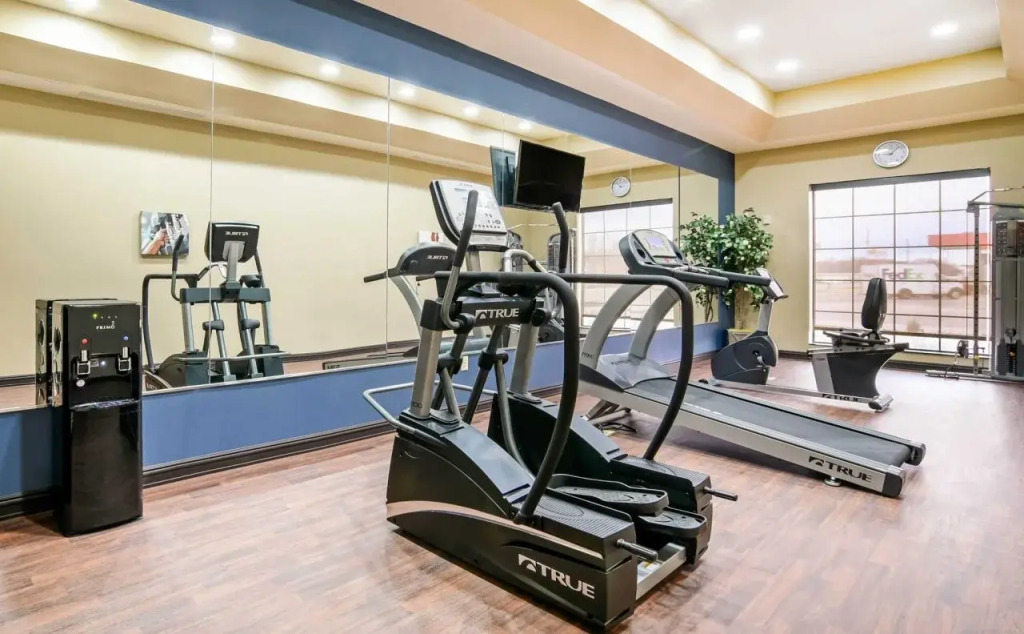 Comfort Inn & Suites Wichita Northeast