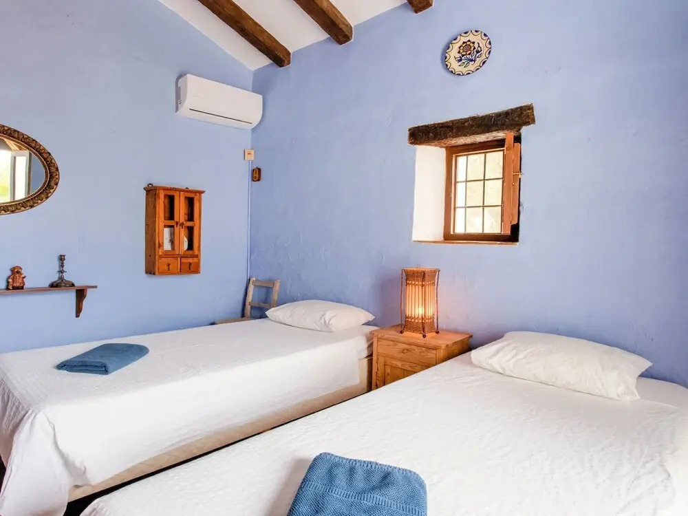 Completely Restored Beautiful 250-year-old Authentic Farm
