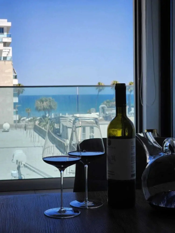 Seaview Business Hub Apartment