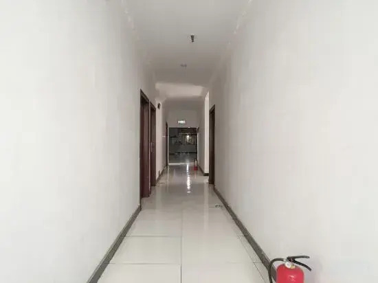 Yingkelai Business Hostel