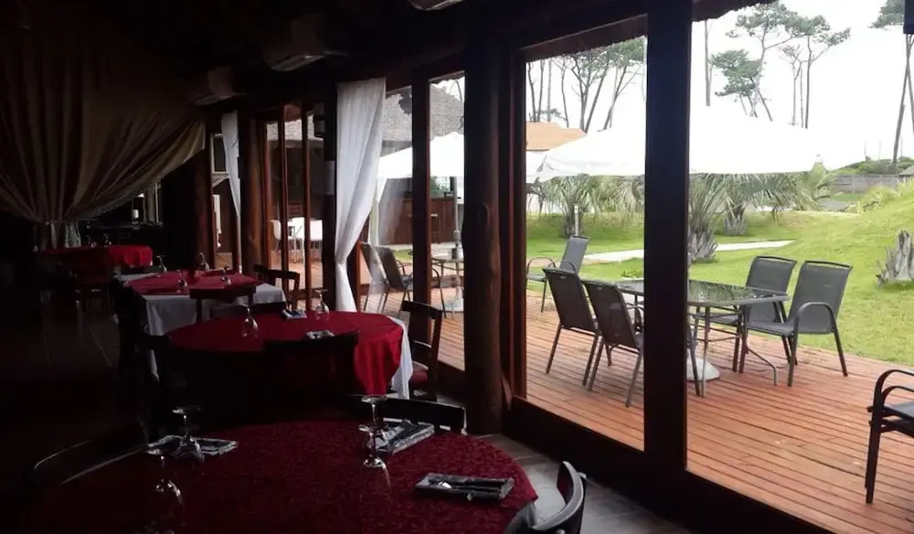 Palmeras Beach Hotel
