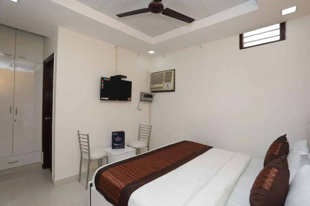 OYO 10916 AP Residency
