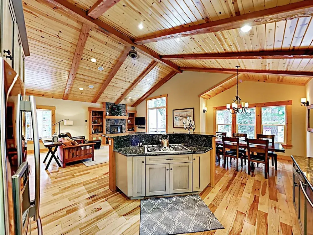 West Shore Retreat - 3 Br Home