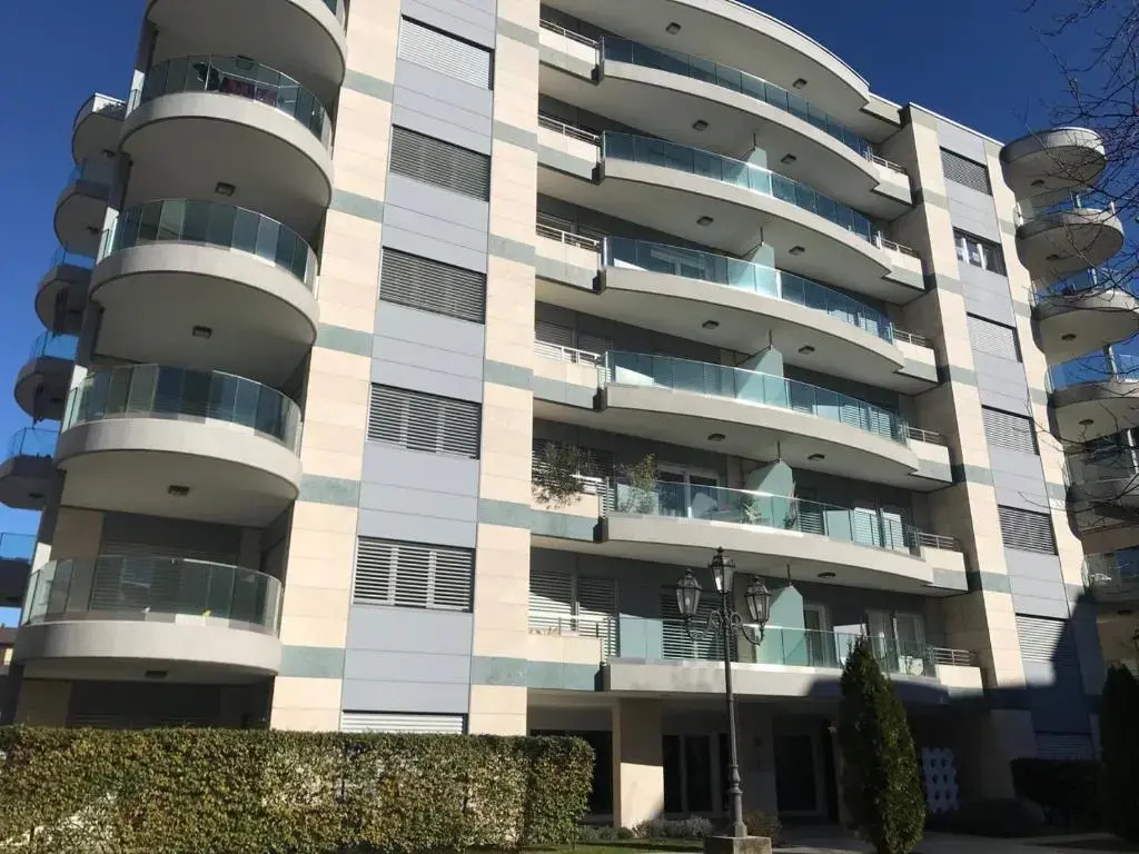 Prestige du Lac 3
