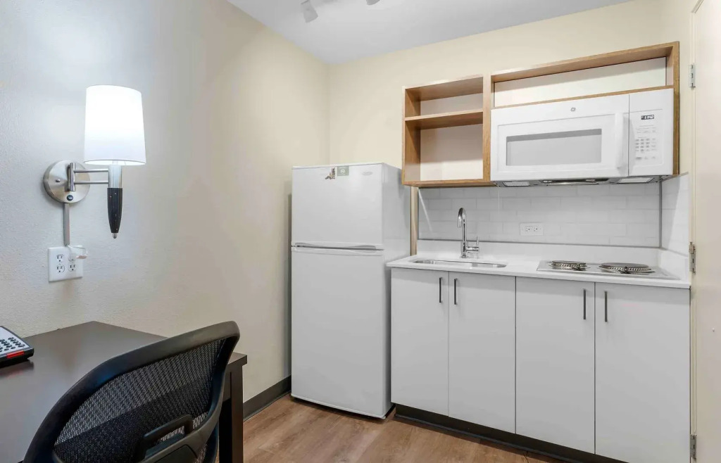 Extended Stay America Suites - San Francisco - San Mateo - SFO