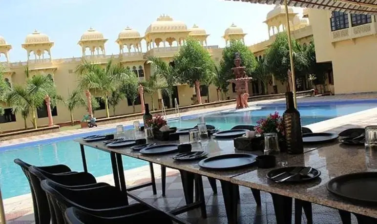 Fabhotel Prime The Kushal Bagh Palace
