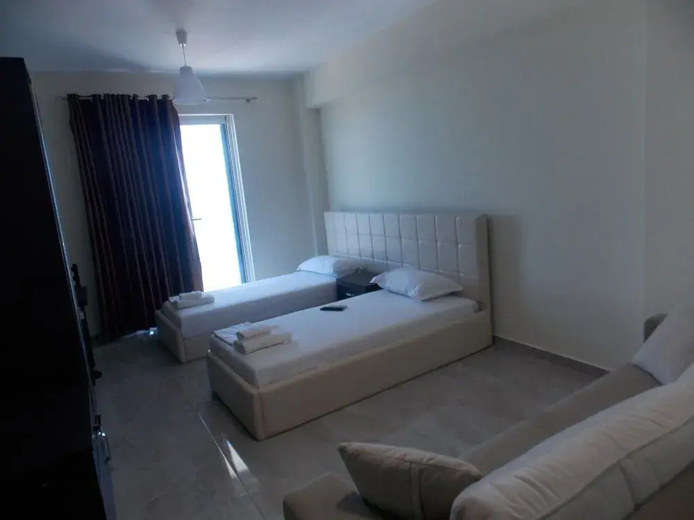 Hotel Summer