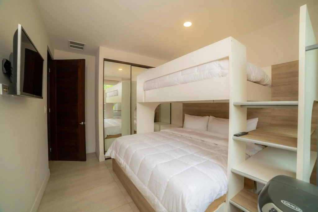 Best Views in Los Sueños 3 bdr Miramar