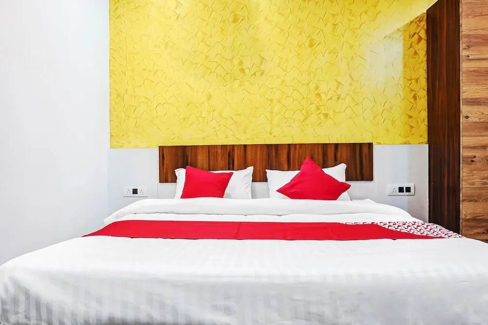 FabHotel Ceerock