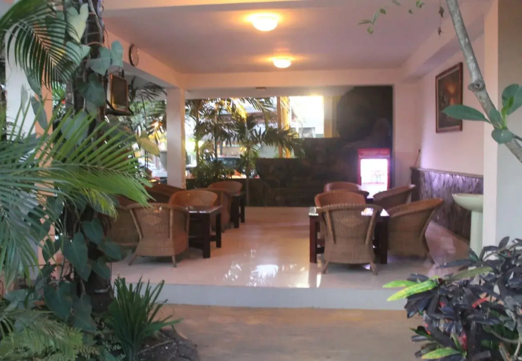 Crown Hotel