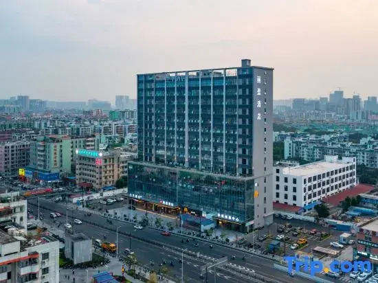 LIV Hotel (Guangzhou Baiyun Railway Station)