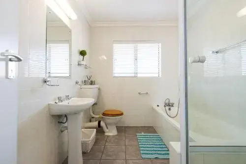 Kenwyn on Sea 401 - FAMILY ONLY