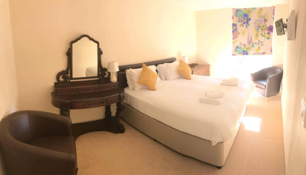 The Poltimore Inn
