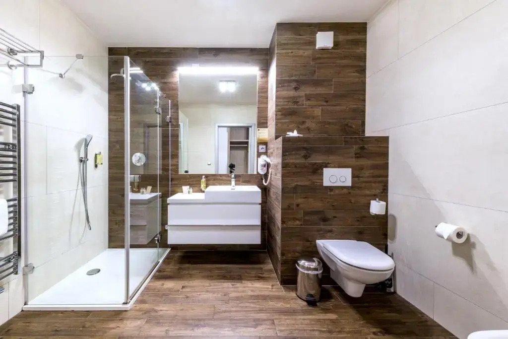 HOTEL PECR WELL