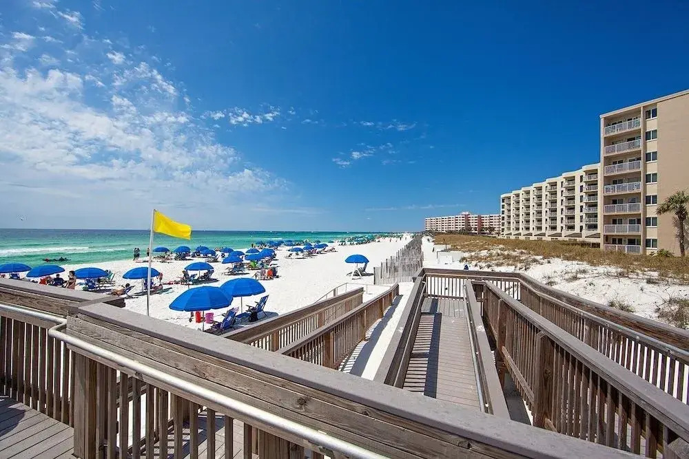 Gulf Shore Condo #217 - 1 Br condo by RedAwning