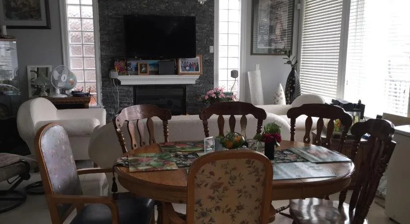 White House Bed and Breakfast