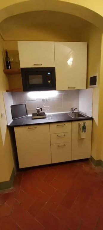 Charming, 1-bed Apartment in Certaldo