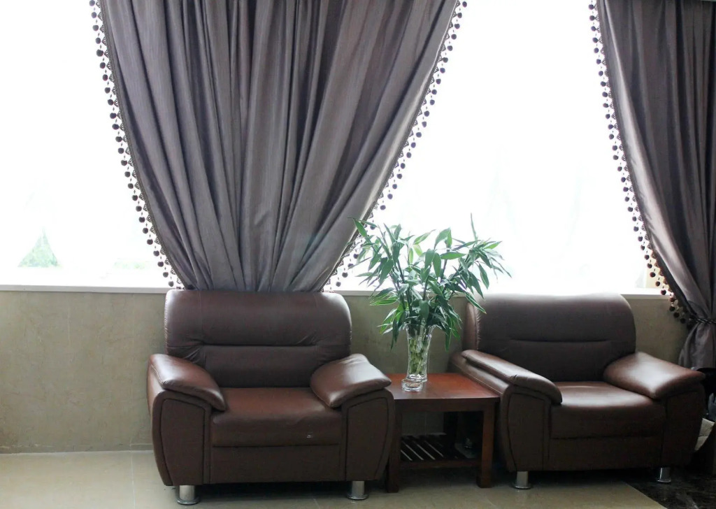 Super 8 Hotel