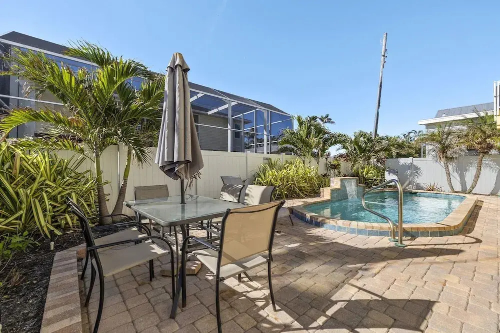 241 Oasis Pearl: 3br Pool Home! 3 Bedroom Home