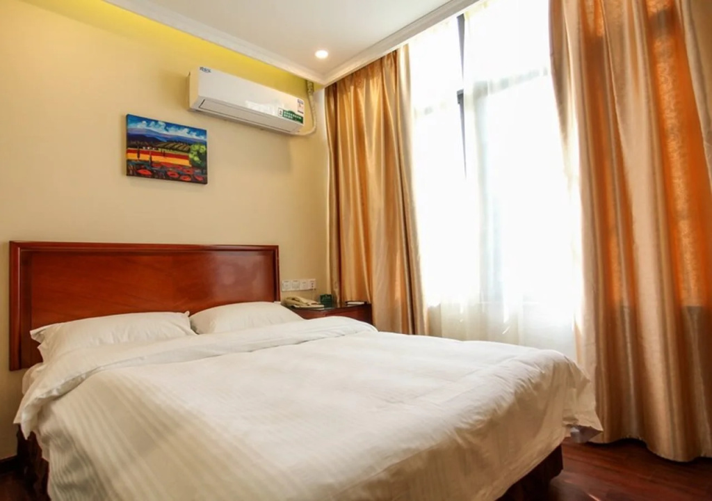 GreenTree Alliance SuZhou Xiangcheng Avenue Zhongxiang Hotel