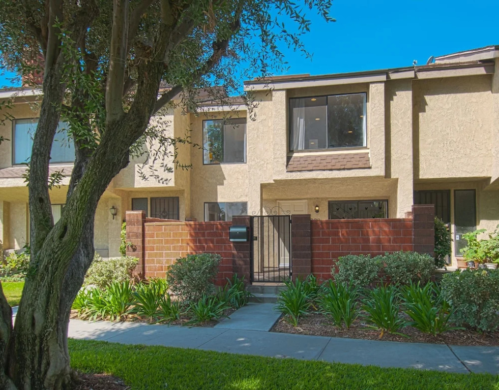 100 Acre Wood 3 Bedrooms 2 Bathrooms Condo